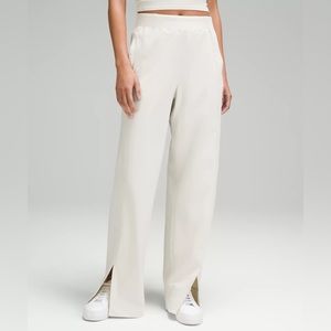 lululemon Stretch Woven Wide-leg High Rise Pants in Bone Size M